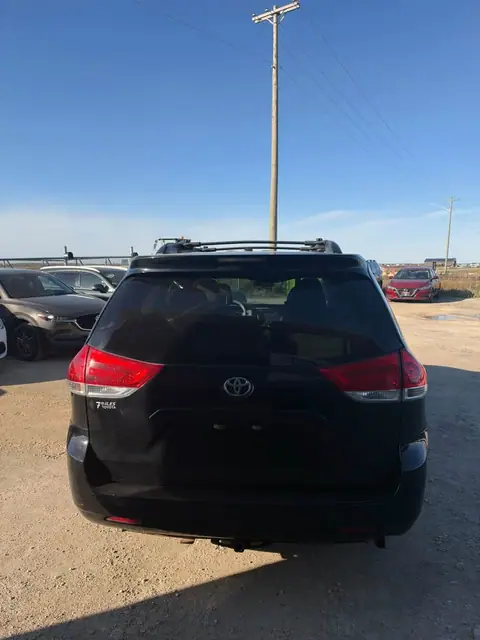 2014 Toyota Sienna, photo 6