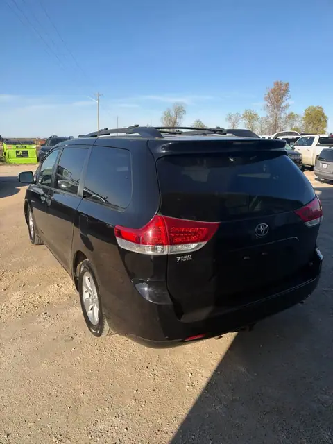 2014 Toyota Sienna, photo 7