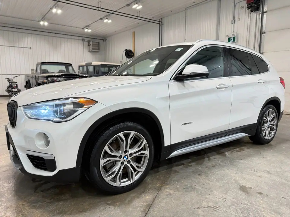 2016 BMW X1 xDrive 28i, photo 1 of 27
