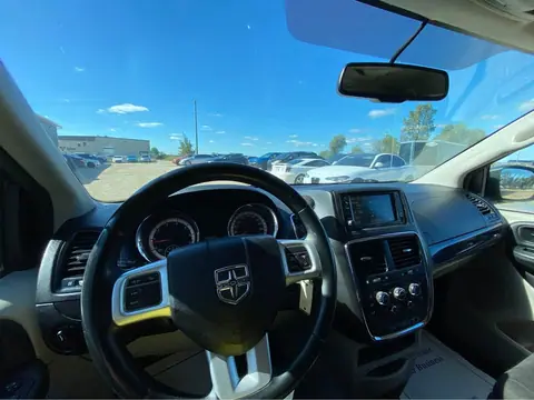 2017 Dodge Grand Caravan, photo 8