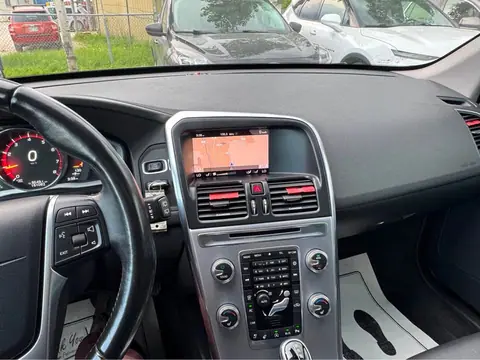 2017 Volvo XC60, photo 17