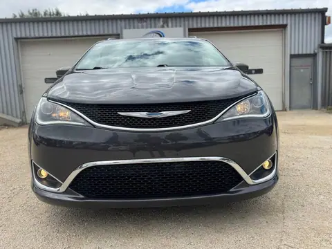 2018 Chrysler Pacifica, photo 2
