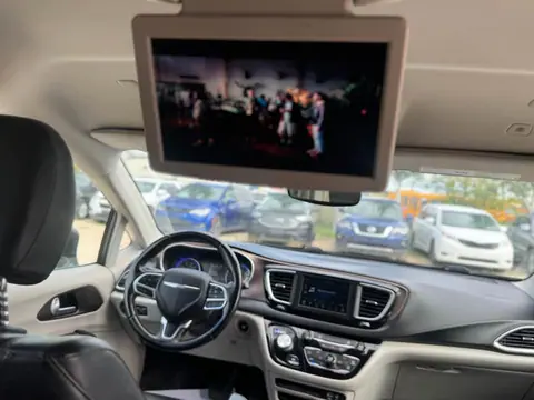 2018 Chrysler Pacifica, photo 16