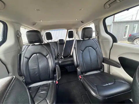 2018 Chrysler Pacifica, photo 17