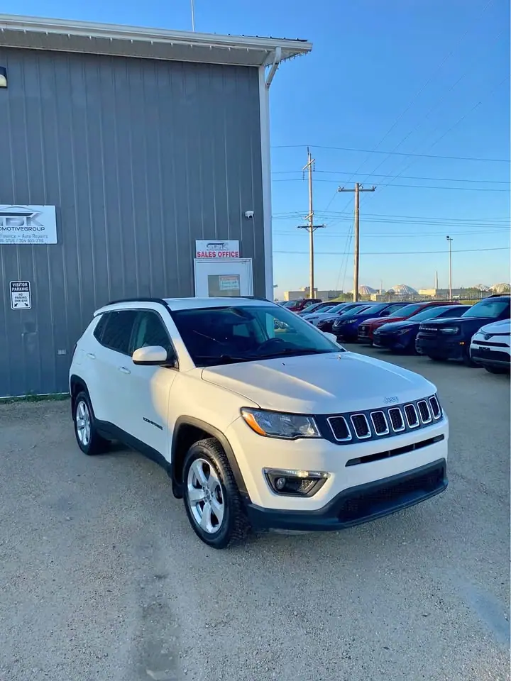 2020 Jeep Compass North, photo 1 of 17