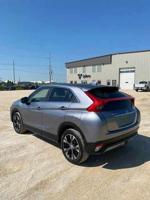 2020 Mitsubishi Eclipse Cross ES, photo 4