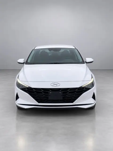 2022 Hyundai Elantra Essential, photo 3