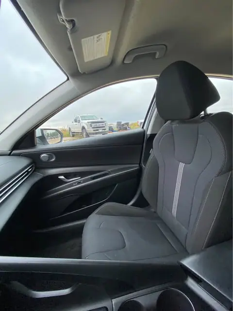 2022 Hyundai Elantra Essential, photo 14